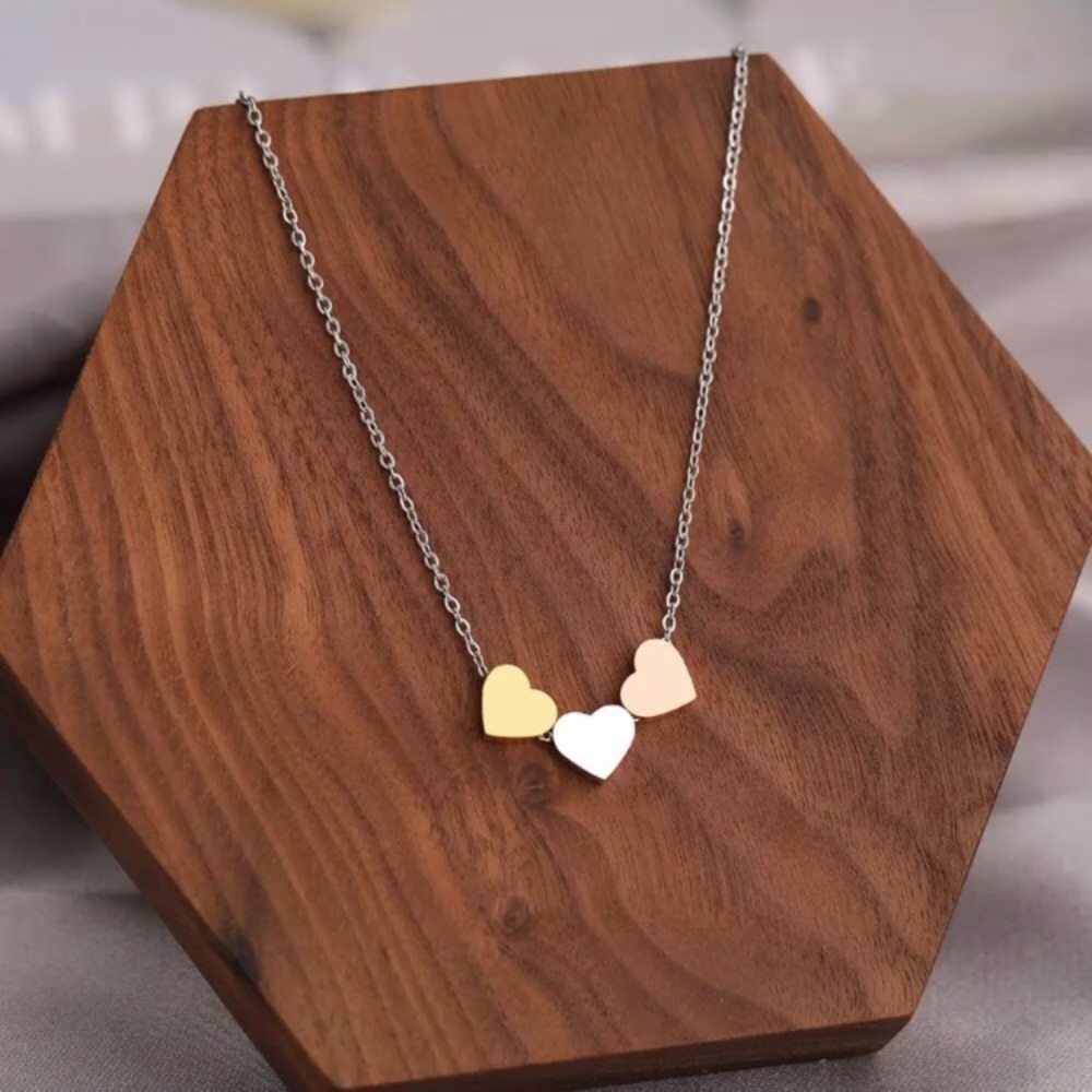 ⚜️𝟯𝟬%𝗢𝗙𝗙 𝗯𝘂𝗻𝗱𝗹𝗲𝘀 𝟯+⚜️ NEW 3 Hearts Stainless Steel Necklace - Picture 7 of 14